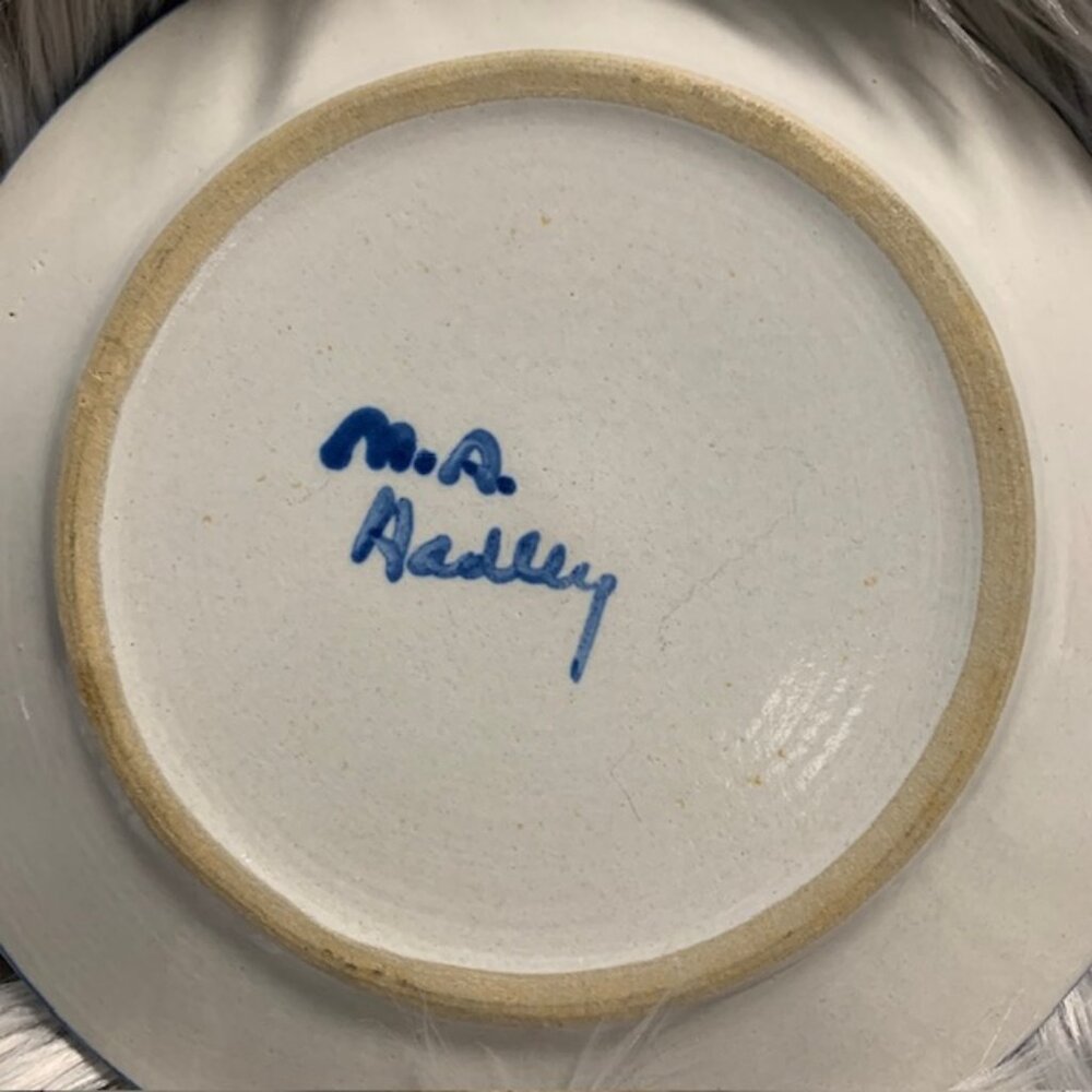 M.A. Hadley Country Scene Blue Collection Pig Salad/Dessert Plate VTG - Picture 3 of 3